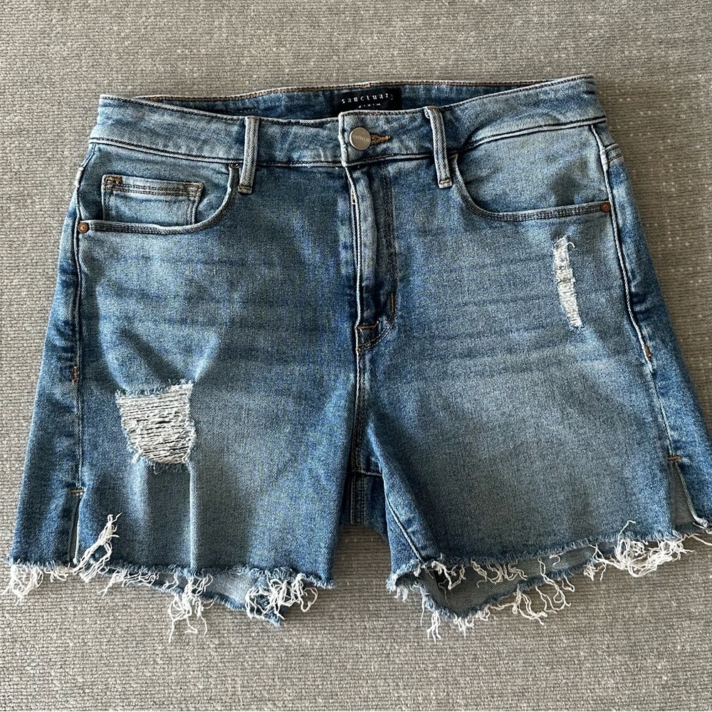 Sanctuary jean shorts size 28